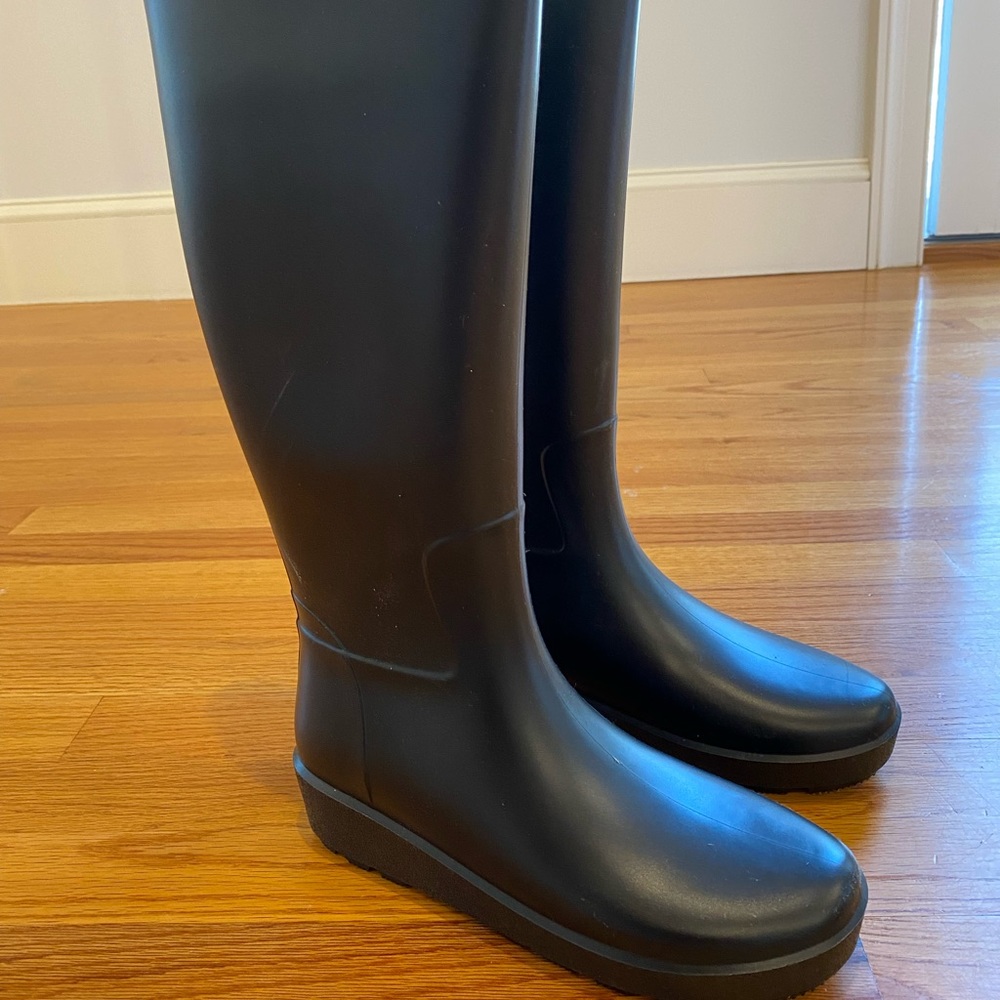 rain boots